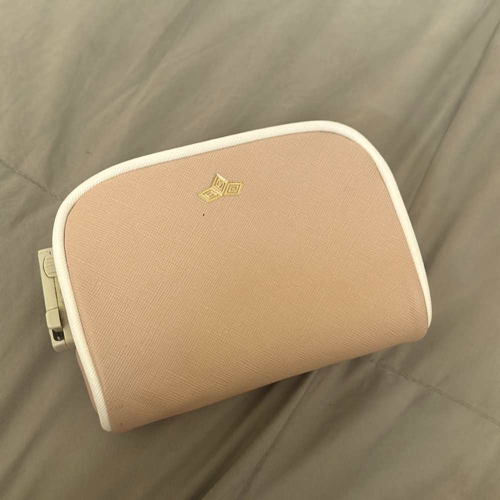 Juno Childsafe pouch